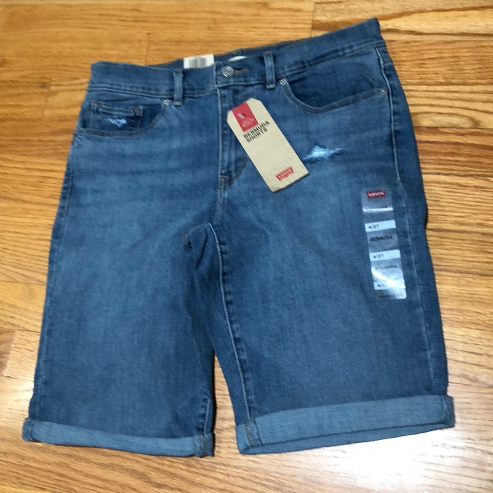 New Levi’s Bermuda Shorts Size 4/27 - Picture 3 of 7